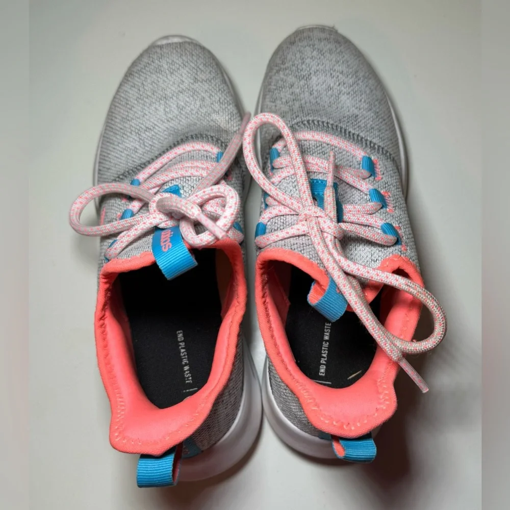 Kids 5 | Adidas | Cloudfoam Sneakers